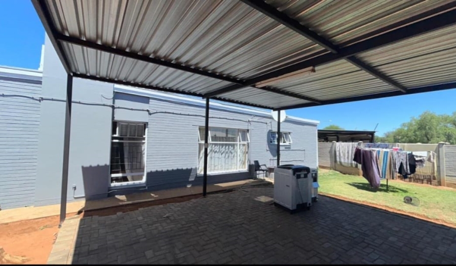  Bedroom Property for Sale in Verwoerdpark Northern Cape